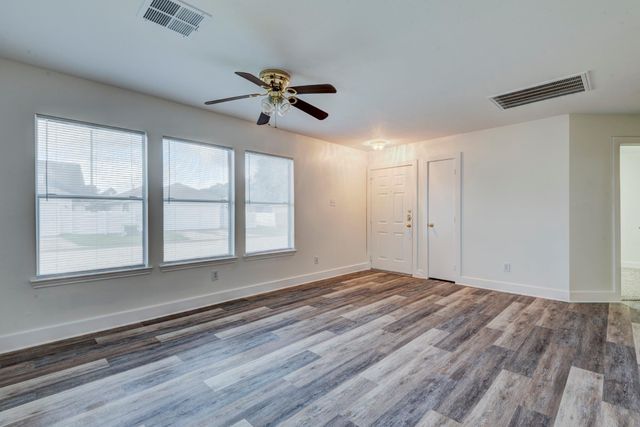 9622 Farrell Drive, Houston, TX 77070