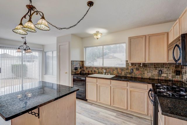 9622 Farrell Drive, Houston, TX 77070