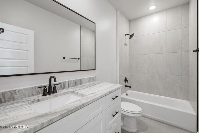 6524 Pelican Avenue, Las Cruces, NM 88012