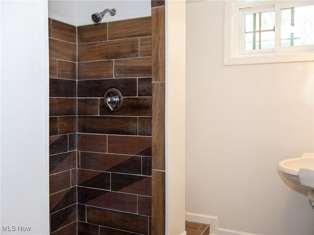 114 Oneta, Youngstown, OH 44509