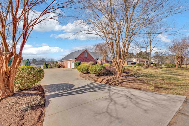 126 Patti Court, Cowpens, SC 29330