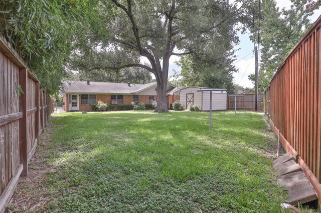 1127 Shirkmere Road, Houston, TX 77008