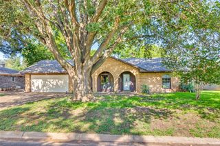 1008 Park Drive, Benbrook, TX 76126