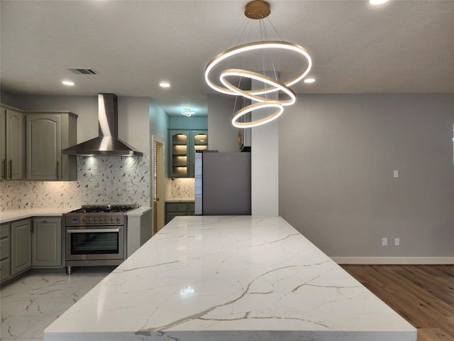 5818 Wilkins Lane, Sugar Land, TX 77479