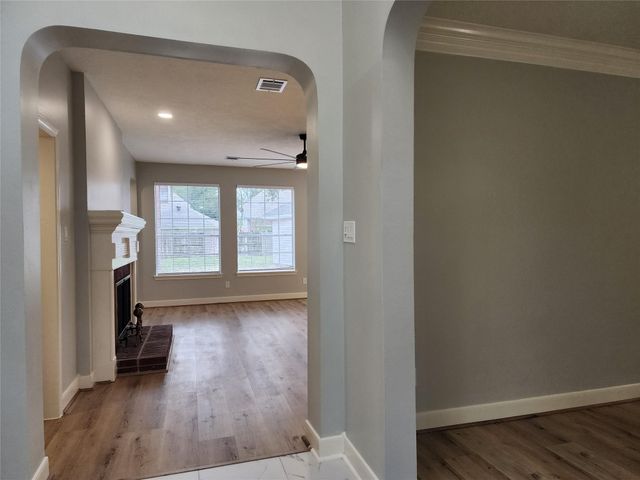 5818 Wilkins Lane, Sugar Land, TX 77479