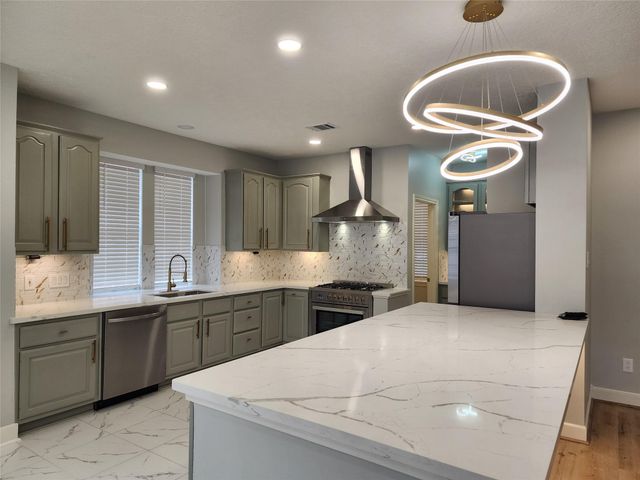 5818 Wilkins Lane, Sugar Land, TX 77479