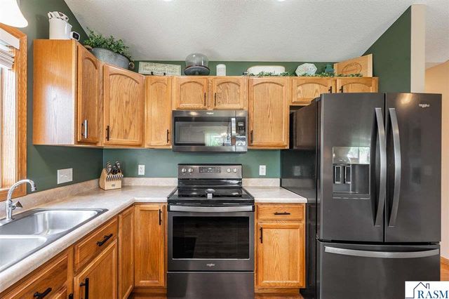 109 La Costa Lane, Mankato, MN 56001