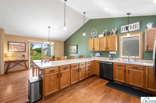 109 La Costa Lane, Mankato, MN 56001