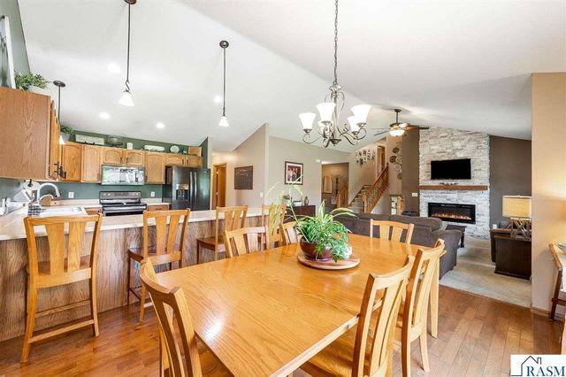 109 La Costa Lane, Mankato, MN 56001
