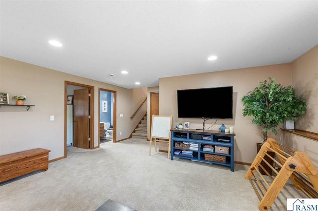 109 La Costa Lane, Mankato, MN 56001