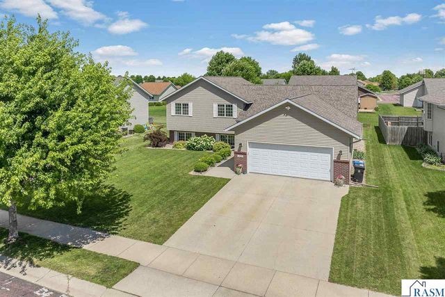 109 La Costa Lane, Mankato, MN 56001