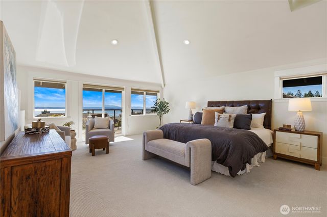 13731 65th Place W, Edmonds, WA 98026