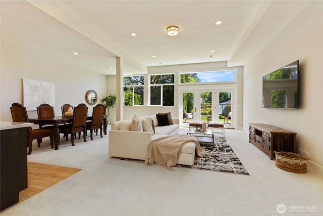 13731 65th Place W, Edmonds, WA 98026