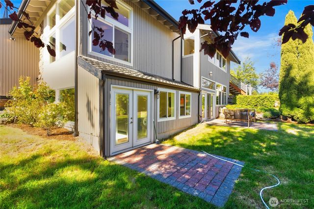 13731 65th Place W, Edmonds, WA 98026