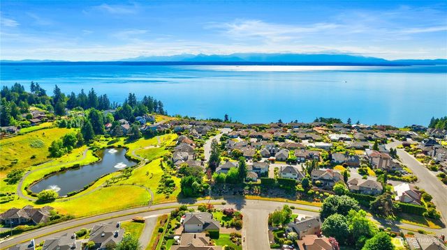 13731 65th Place W, Edmonds, WA 98026