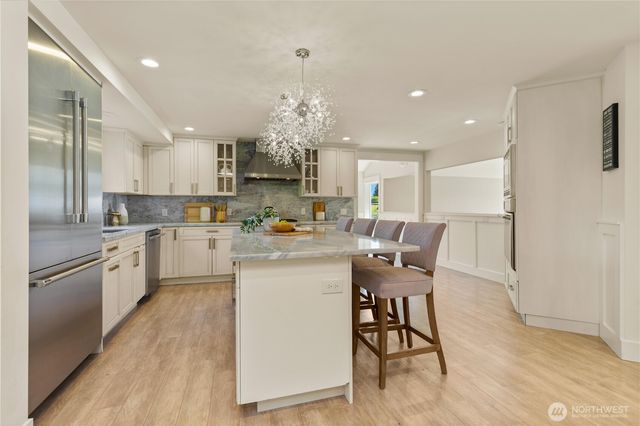 13731 65th Place W, Edmonds, WA 98026