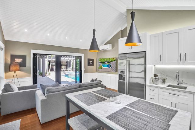 246 N Swinton Avenue, Delray Beach, FL 33444