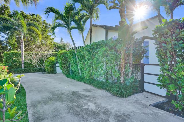 246 N Swinton Avenue, Delray Beach, FL 33444