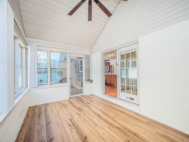 214 Shane Court, Evansville, IN 47715