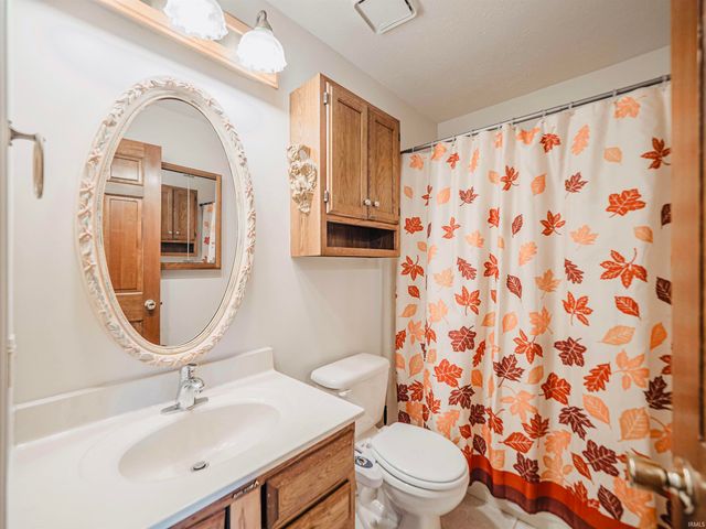 214 Shane Court, Evansville, IN 47715