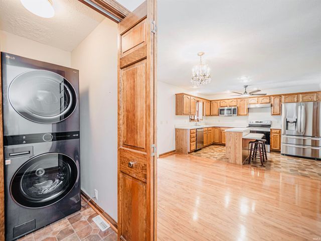 214 Shane Court, Evansville, IN 47715