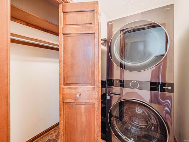 214 Shane Court, Evansville, IN 47715