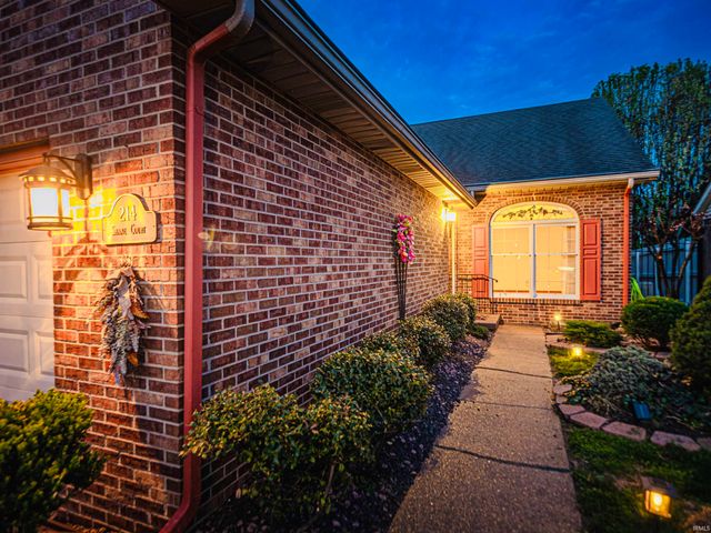 214 Shane Court, Evansville, IN 47715