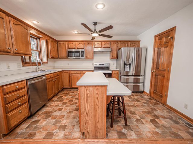 214 Shane Court, Evansville, IN 47715