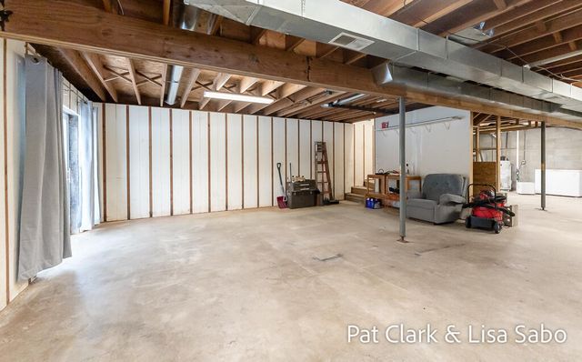 18569 Chinquapin Drive, Spring Lake, MI 49456