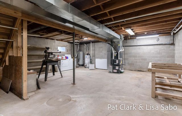 18569 Chinquapin Drive, Spring Lake, MI 49456