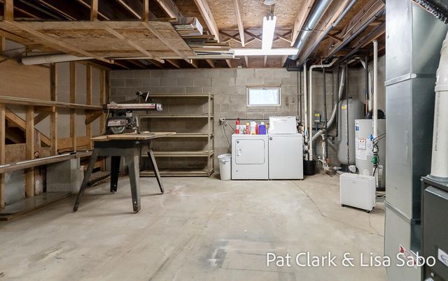 18569 Chinquapin Drive, Spring Lake, MI 49456