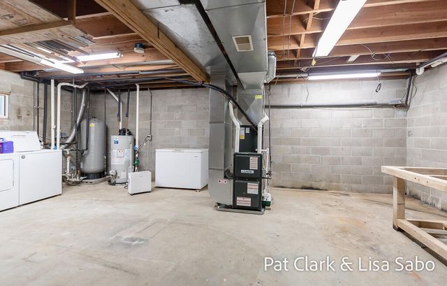 18569 Chinquapin Drive, Spring Lake, MI 49456