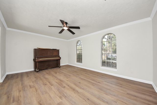 8111 Oak Moss Drive, Spring, TX 77379