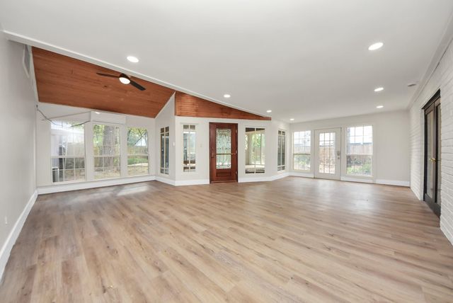 8111 Oak Moss Drive, Spring, TX 77379