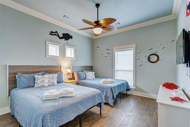 983 S Redfish, Crystal Beach, TX 77650