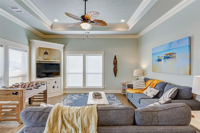 983 S Redfish, Crystal Beach, TX 77650