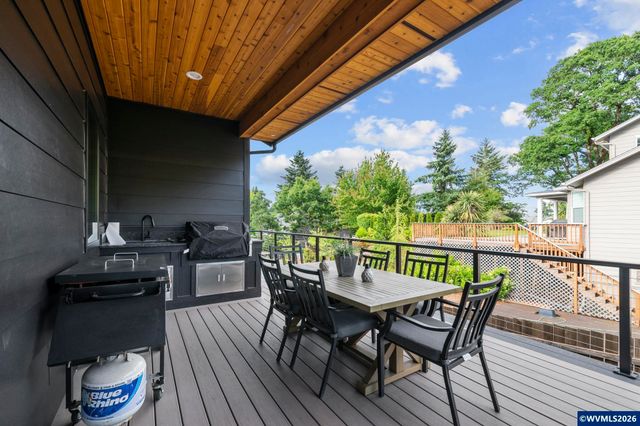 3376 Doughton St S, Salem, OR 97302