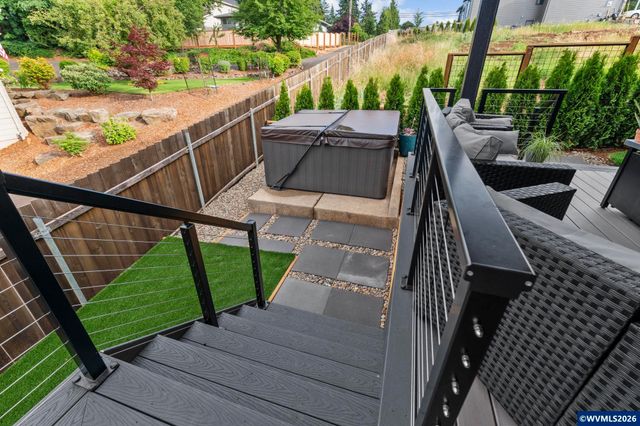 3376 Doughton St S, Salem, OR 97302