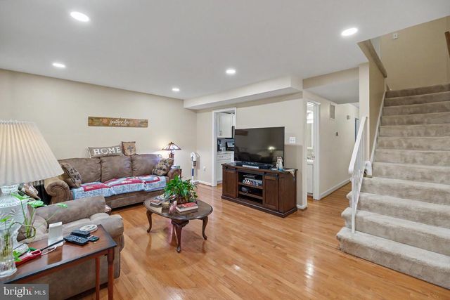 4315 ELLIOT CT, Woodbridge, VA 22193
