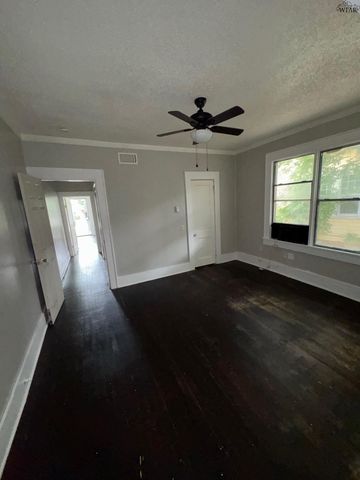 1512 KEMP BOULEVARD, Wichita Falls, TX 76309