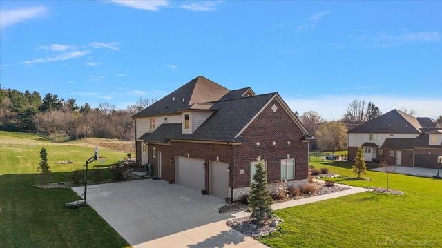 8166 Morningside Drive, Romeo, MI 48065