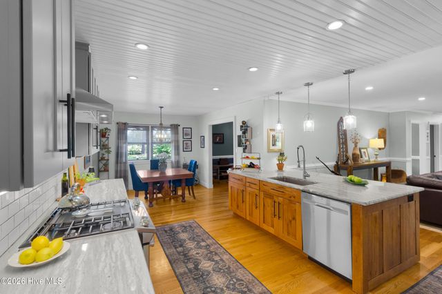 215 Croatan Lane, New Bern, NC 28562