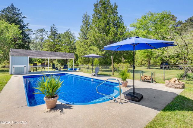 215 Croatan Lane, New Bern, NC 28562