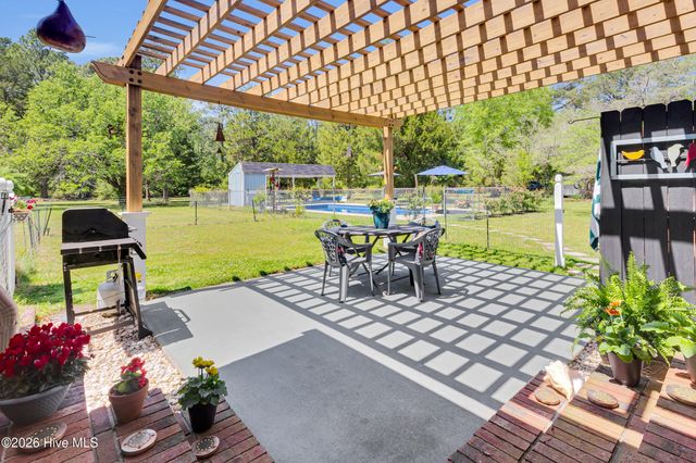 215 Croatan Lane, New Bern, NC 28562