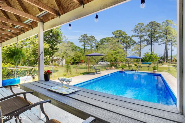 215 Croatan Lane, New Bern, NC 28562