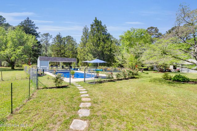 215 Croatan Lane, New Bern, NC 28562