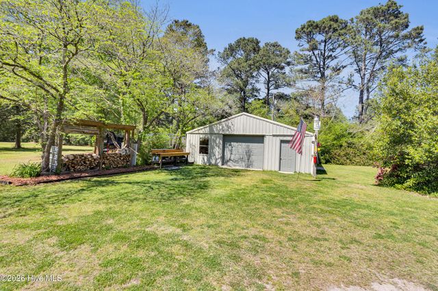 215 Croatan Lane, New Bern, NC 28562