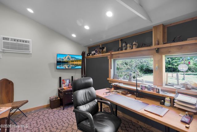 215 Croatan Lane, New Bern, NC 28562