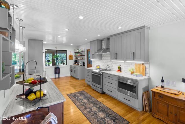 215 Croatan Lane, New Bern, NC 28562