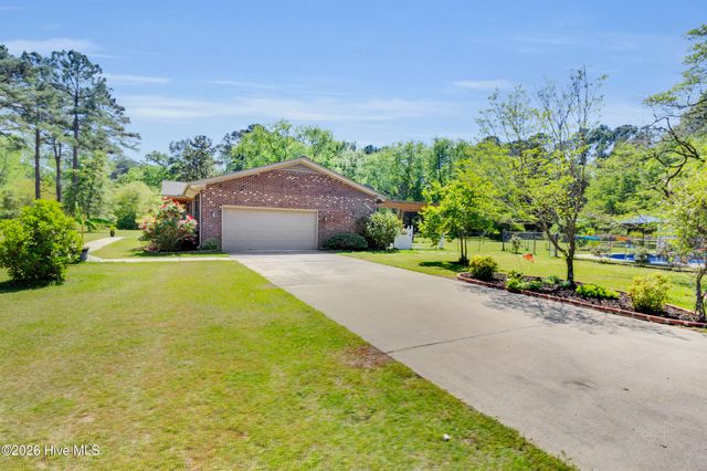 215 Croatan Lane, New Bern, NC 28562